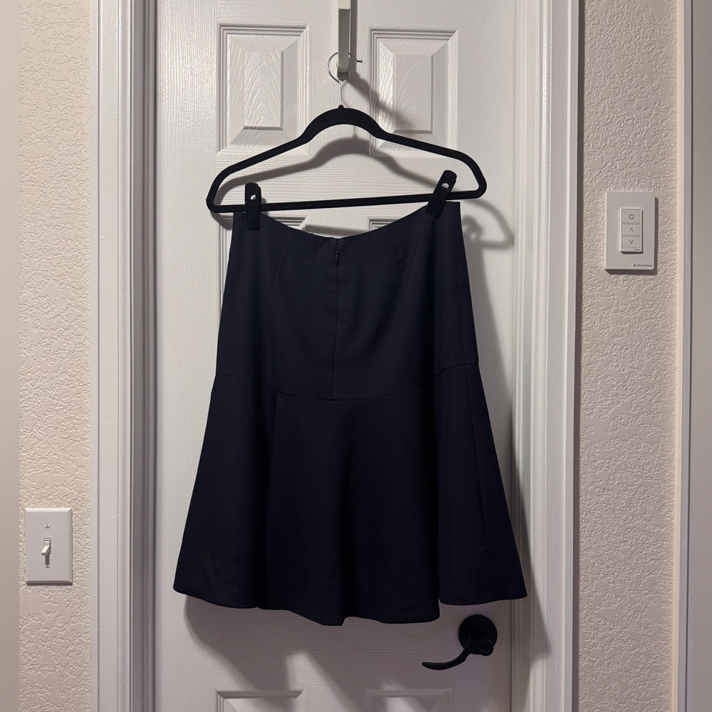 J. Crew Navy Blue Flare Suit Skirt in Super 120s Wool - Picture 4 of 4